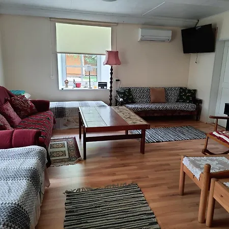 Ojavere Puhkemaja Vakantiehuis *